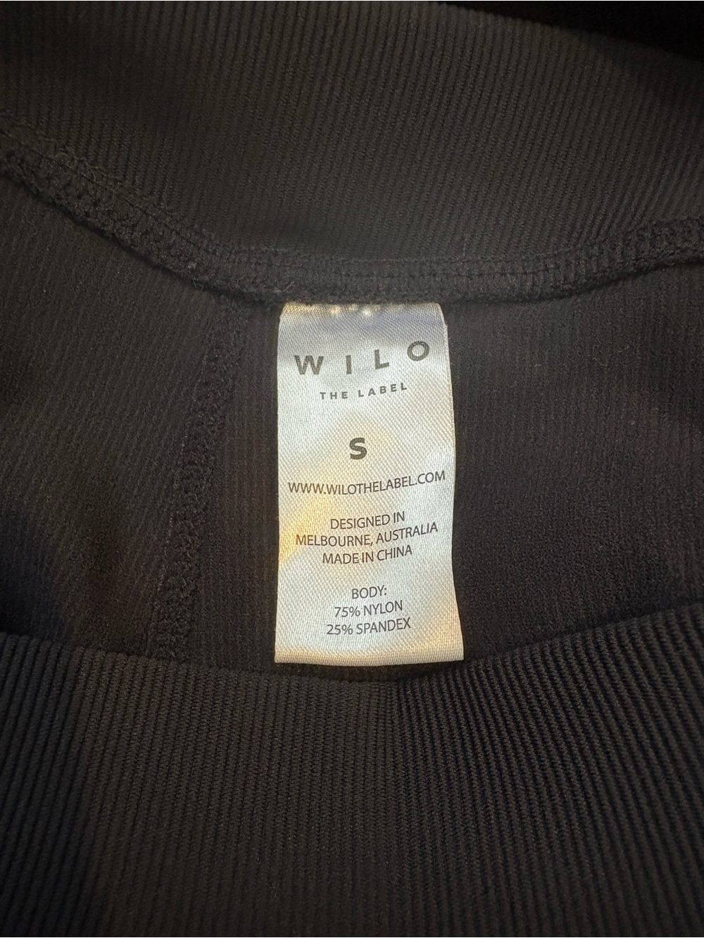 WILO Black Active Tank & Legging Set with White Piping - Picture 4 of 5